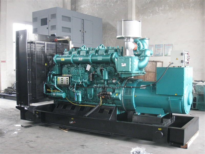 襄垣200KW 柴油发电机的油耗是多少?